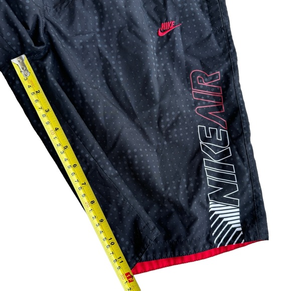 Nike Air Max Reversible Athletic Gym Shorts Black Red Training Running Workout - Picture 13 of 13